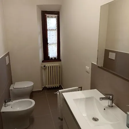 I Lecci Nel Chianti * Pieve a Presciano